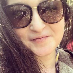 Meet your Posher, Julia